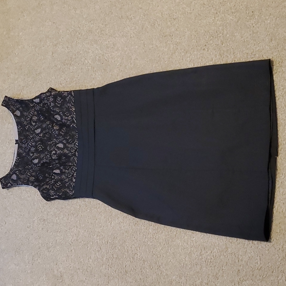 H&M sleeveless black dress with lace embellishment, size 6